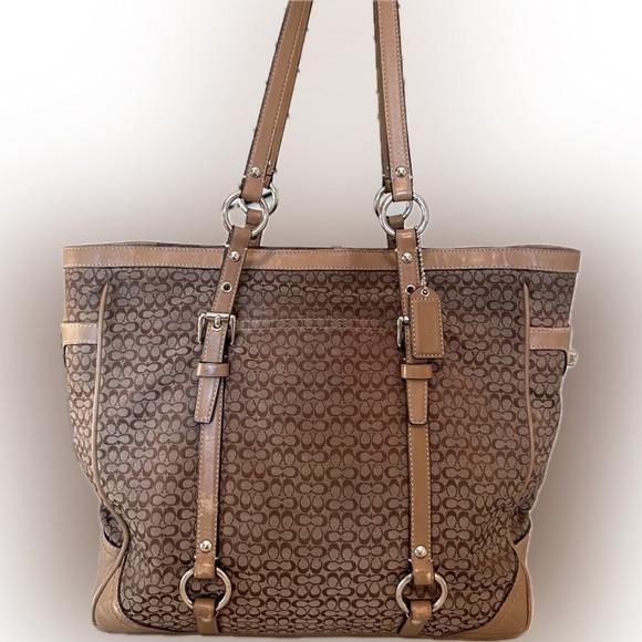 UGC,Coach Small C’s large bag - Picture 1 of 11